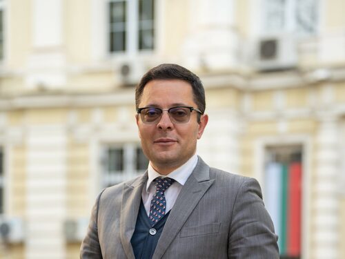 размазан фон pulev6-scaled.jpg