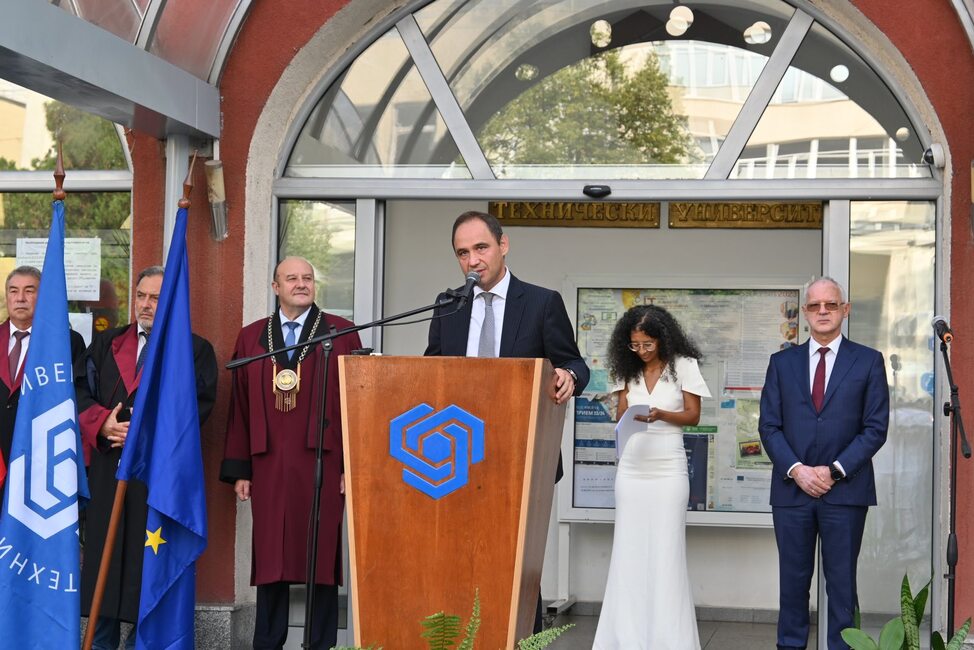 размазан фон viber_izobrazhenie_2023-09-26_19-28-19-237.jpg