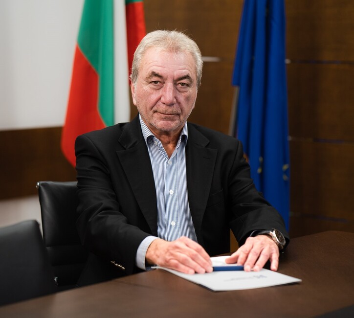 размазан фон viber_image_2024-04-16_10-30-51-214.jpg