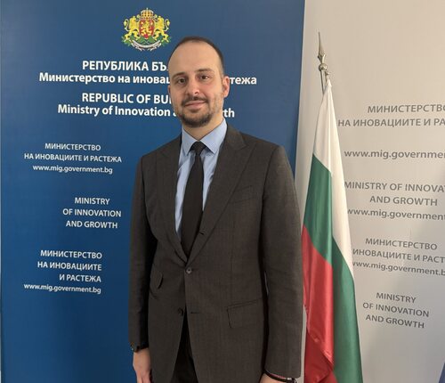 размазан фон bankov_mir_1.jpg