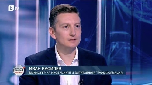 размазан фон 120_минути.jpeg