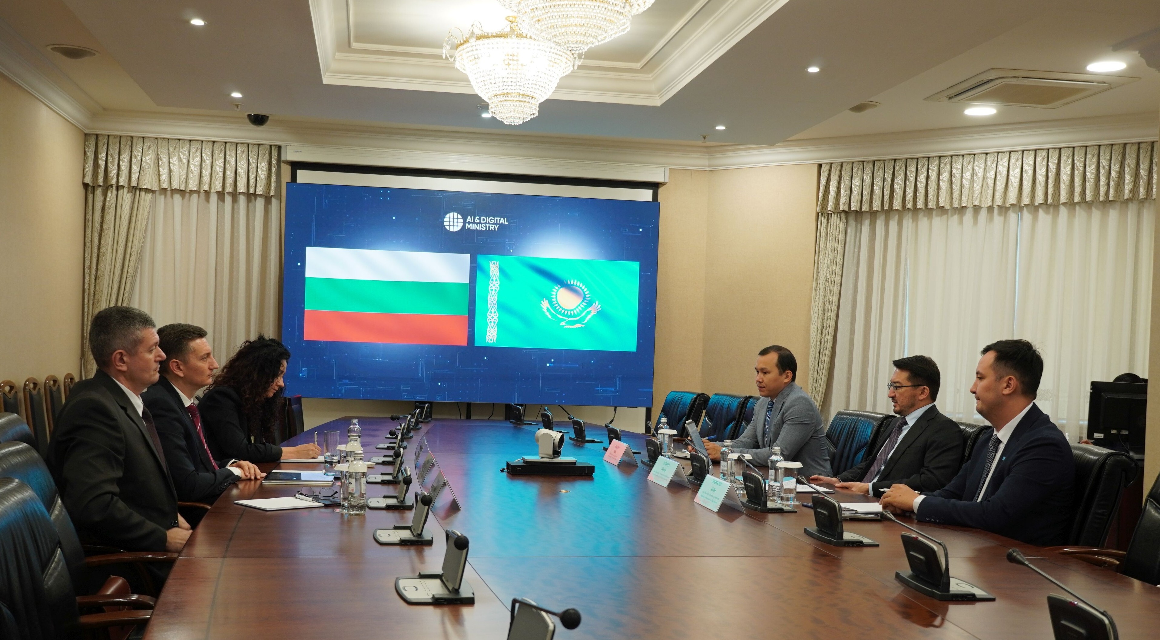 Среща_Вицепремиер_Мадиев-Министър_Василев.jpg