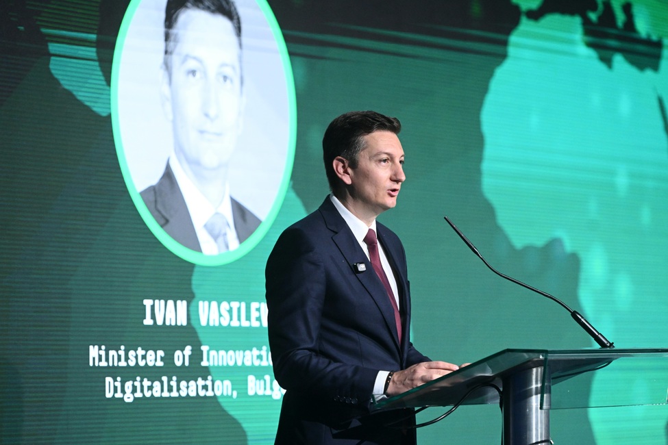 размазан фон 20261021_131448.jpg