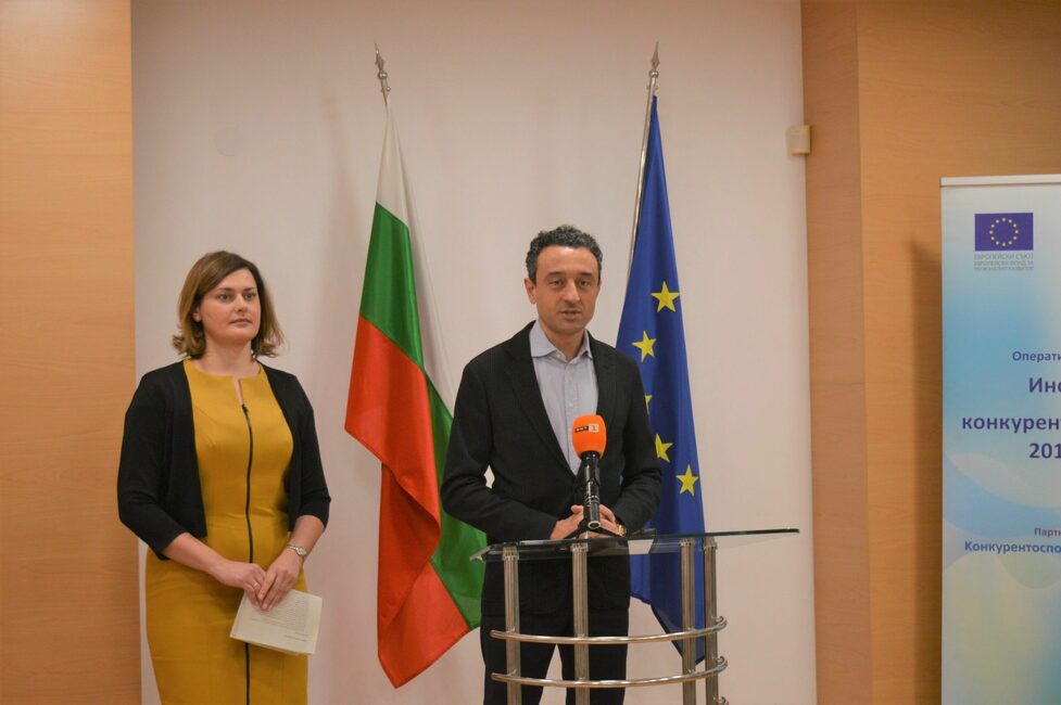 размазан фон news-4245-6577-scaled.jpg