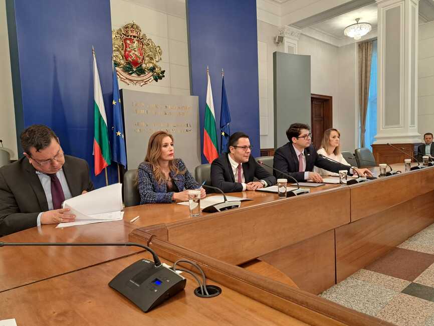 размазан фон whatsapp-image-2022-10-21-at-11.08.53.jpeg